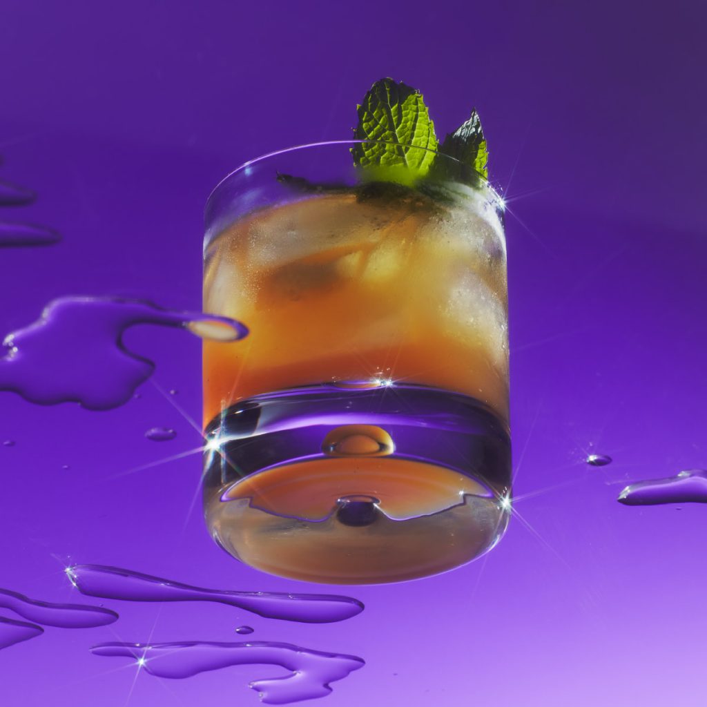 Mint Julep - MXXN Cocktail with Kentucky Oak Bourbon Alternative